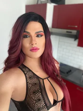 OnlyFans account  mikaella_vinot avatar 1
