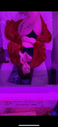 OnlyFans cuenta kristytheliska header 2