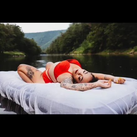 OnlyFans account  caramel_treatzz header 2