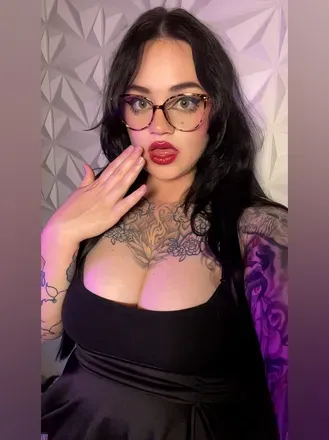 OnlyFans account  lynzifer avatar 1
