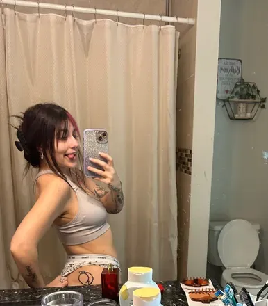 OnlyFans cuenta vanilovely avatar 1