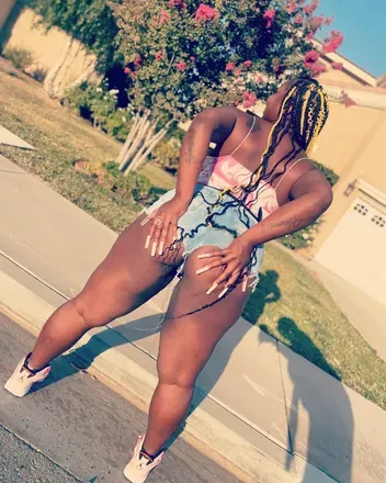 OnlyFans account  u262136218 avatar 1