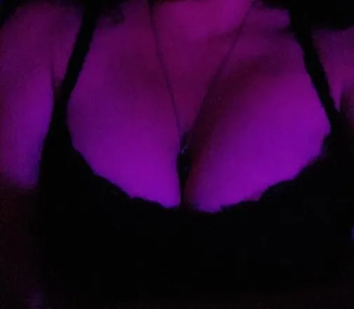 OnlyFans cuenta hopping_bunny header 2
