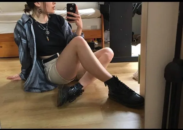 OnlyFans cuenta cassie_alisha header 2