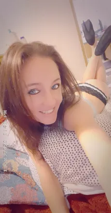 OnlyFans cuenta missmedlock90 header 2