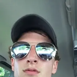OnlyFans account  loganwall avatar 1