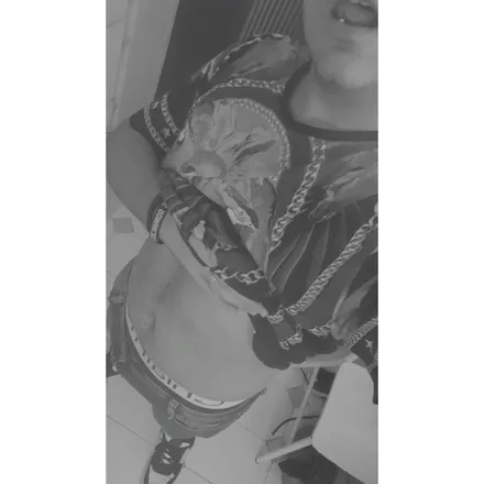 OnlyFans cuenta toniky header 2