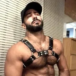 OnlyFans cuenta guessrey avatar 1
