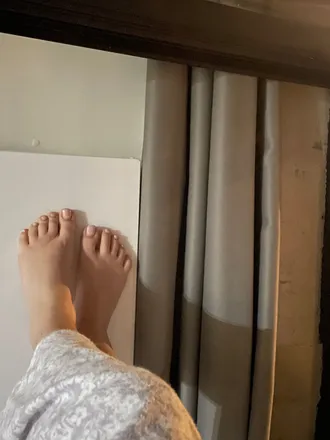 OnlyFans cuenta bodyfeeet header 2