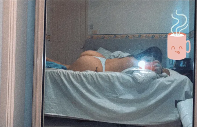 OnlyFans cuenta charllo_xo header 2