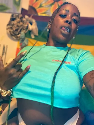 OnlyFans cuenta coco_da_sexi_tatted_plug header 2