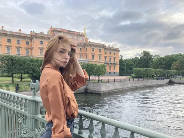 OnlyFans cuenta monroevil_le header 2