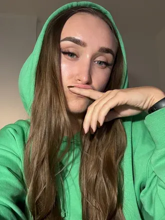 OnlyFans account  pyzaaaaa avatar 1