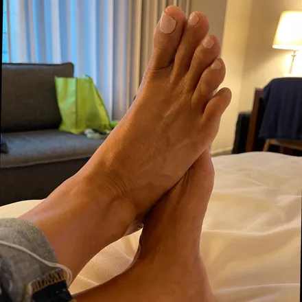 OnlyFans cuenta smoothbrunette header 2