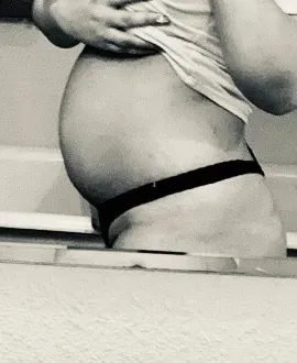 OnlyFans account  yourmainhoe avatar 1