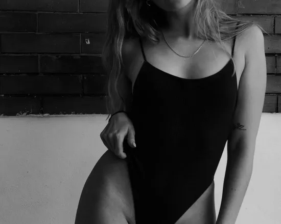 OnlyFans cuenta tiafloresss header 2