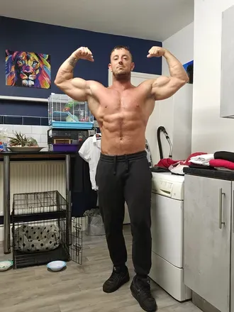 OnlyFans cuenta blakestrong avatar 1