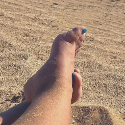 OnlyFans cuenta mauialohafeet avatar 1