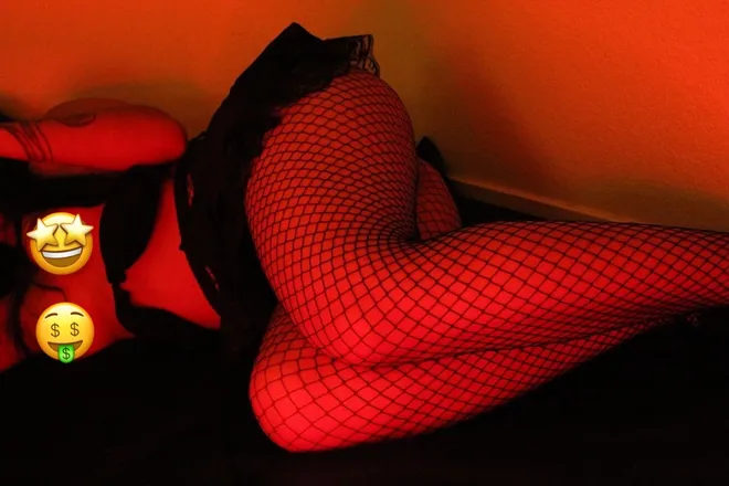OnlyFans cuenta dollfordaddy69 header 2