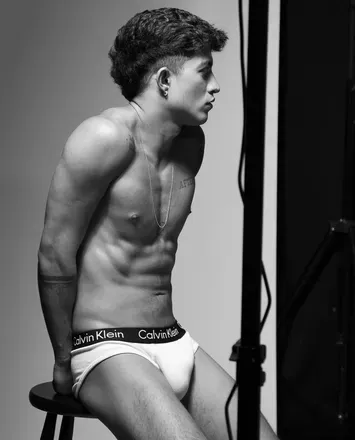 OnlyFans of rawellyreiss