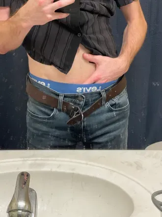 OnlyFans cuenta harrystamperthursday avatar 1