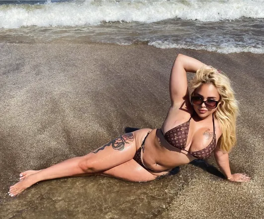 OnlyFans cuenta barbyluxury header 2