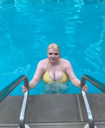 OnlyFans cuenta emileejemilee avatar 1