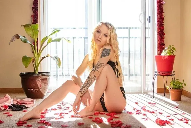 OnlyFans cuenta tink_afterdark header 2