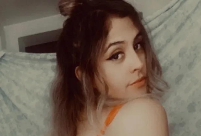 OnlyFans cuenta ak-47hottie header 2