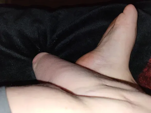 OnlyFans account  thequeenbee69 header 2