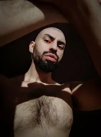 OnlyFans cuenta robertoo1988 avatar 1