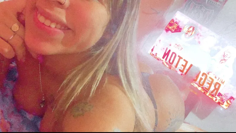 OnlyFans account  nicolem01 header 2