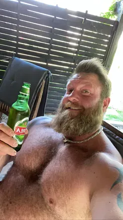 OnlyFans cuenta strongvikingbeard header 2