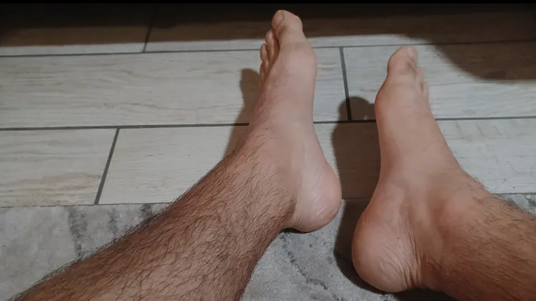 OnlyFans account  workingmansfeets header 2