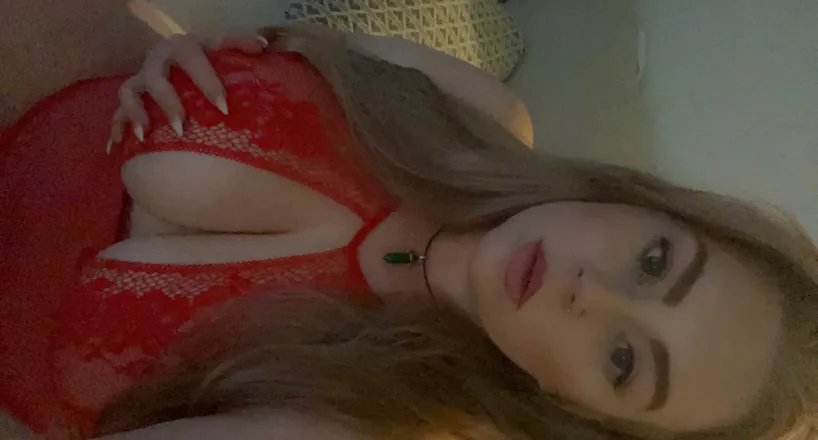 OnlyFans cuenta divine.red header 2