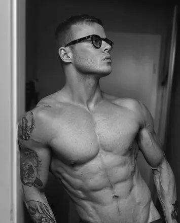 OnlyFans cuenta ukgymboy previous_avatars_1 3