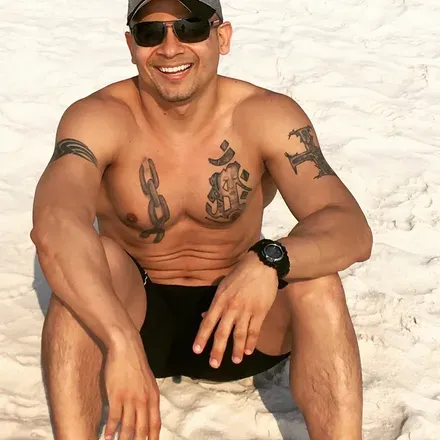 OnlyFans cuenta testosteroneoverage45 header 2