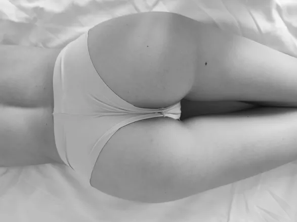 OnlyFans cuenta cheeky-babe header 2