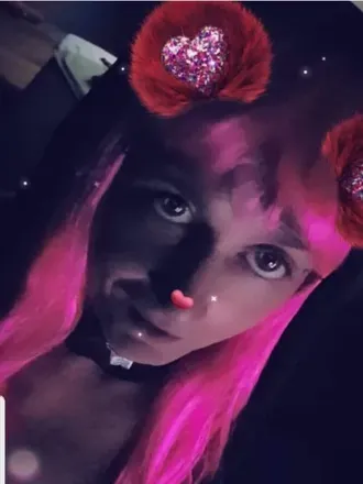 OnlyFans cuenta insta_egirl header 2