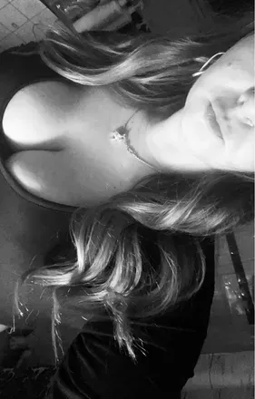OnlyFans account  hunni_bunni93 avatar 1