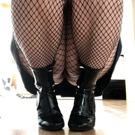 OnlyFans cuenta lou_and_the_feet avatar 1