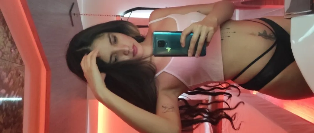 OnlyFans cuenta emmz92 header 2