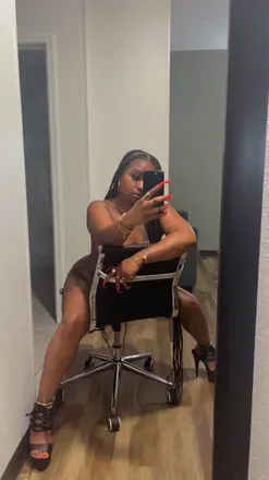 OnlyFans de sevnkedaxxx
