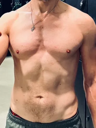 OnlyFans cuenta switchcharlie47 header 2