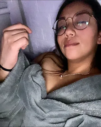 OnlyFans cuenta karenrd27of avatar 1