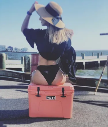 OnlyFans cuenta monicalovely header 2