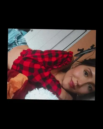 OnlyFans account  camiarevalo2197 header 2