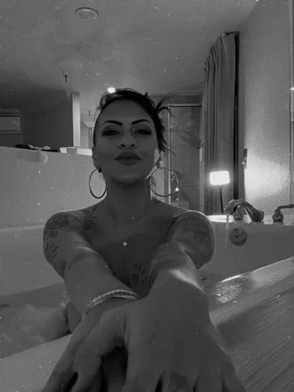 OnlyFans account  sensuous_samara header 2