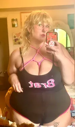 OnlyFans account  plant-succubus avatar 1