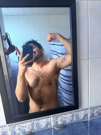 OnlyFans account  tritonfuerte avatar 1